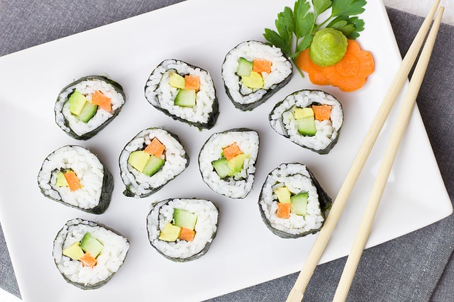 what-sushi-can-i-eat-during-pregnancy-pregnancywalls