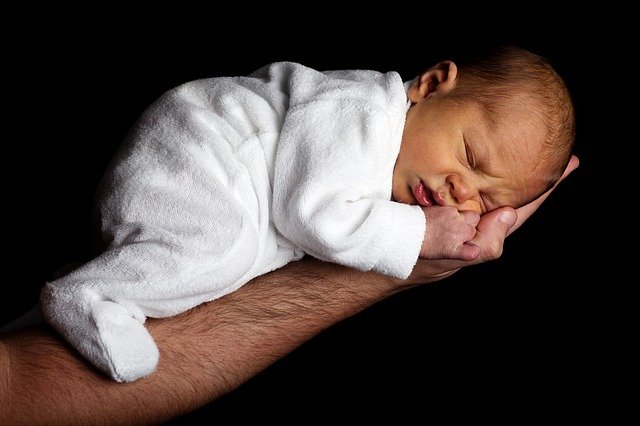 newborn sleep pattern