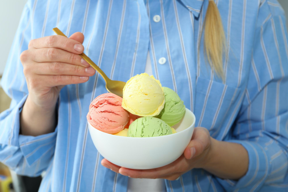 pregnant eating ice cream